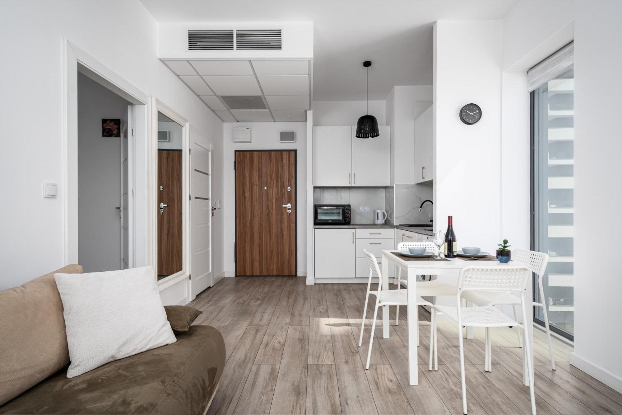 바르샤바 Apart D&K Free Parking Aleja Prymasa Tysiaclecia 83A 아파트 외부 사진