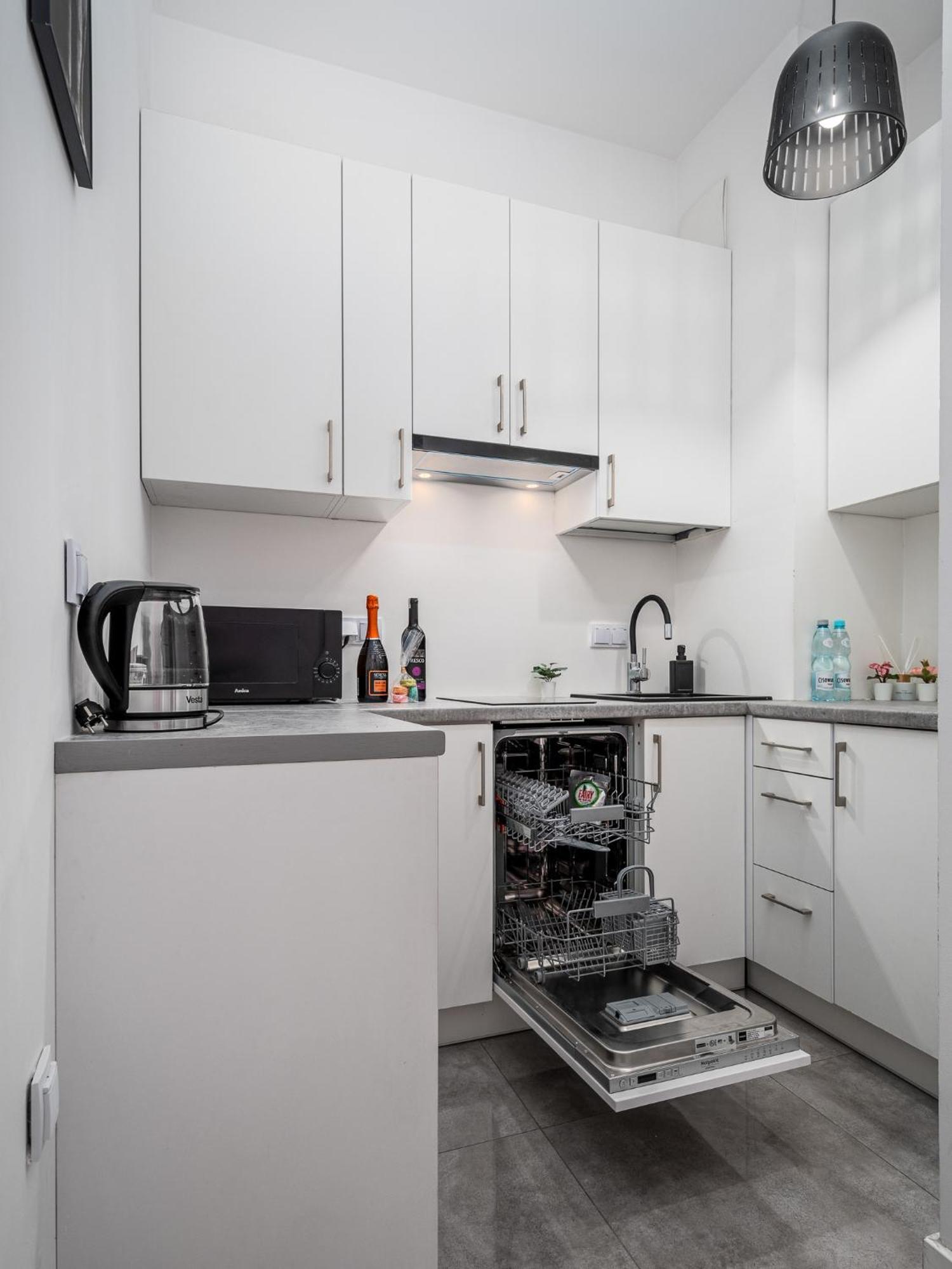바르샤바 Apart D&K Free Parking Aleja Prymasa Tysiaclecia 83A 아파트 외부 사진