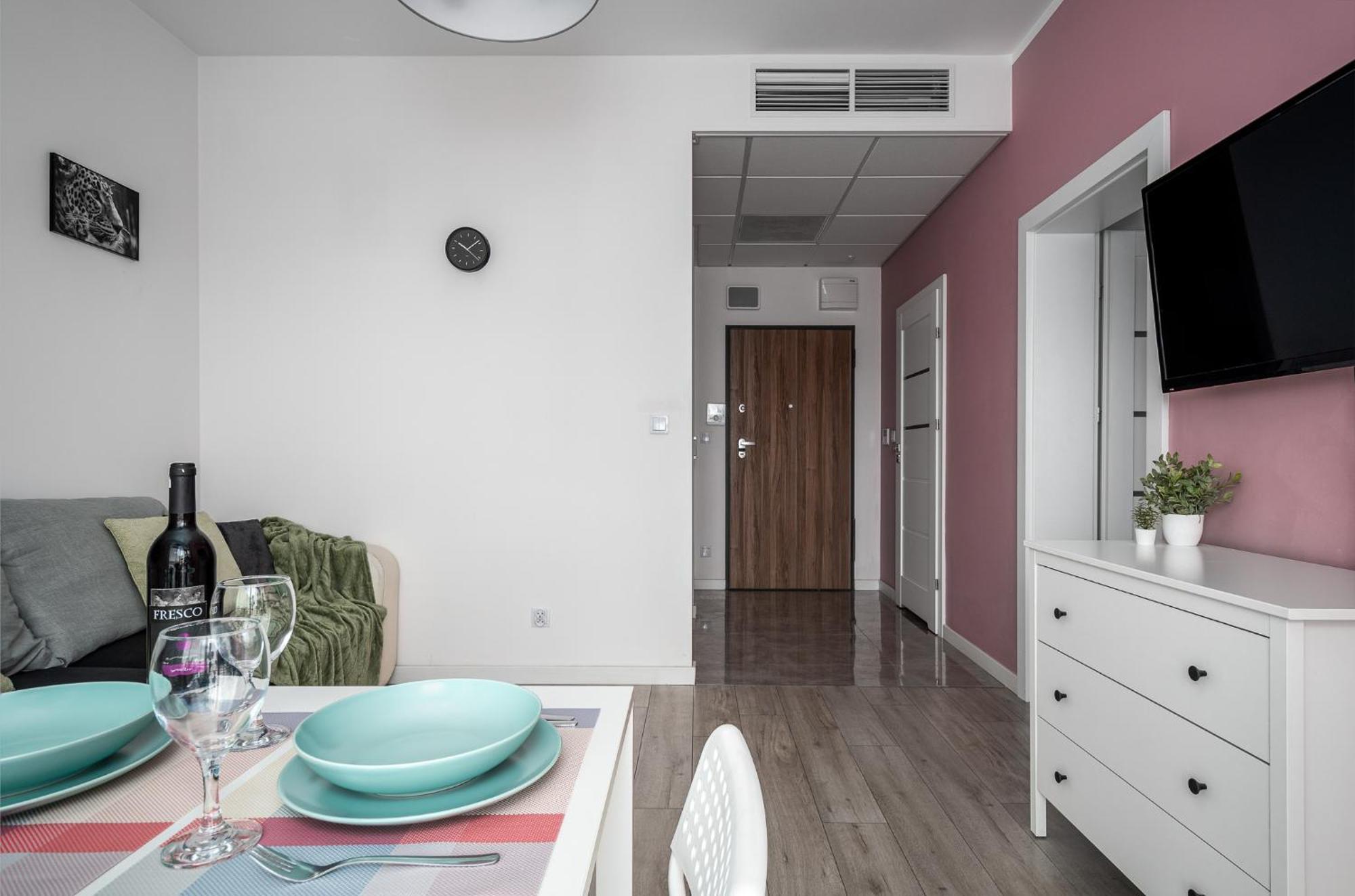 바르샤바 Apart D&K Free Parking Aleja Prymasa Tysiaclecia 83A 아파트 외부 사진
